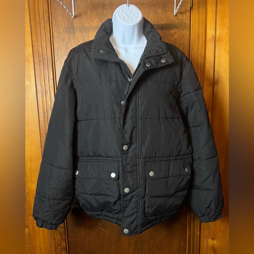 Old Navy Woman's Classic Black Puffer Jacket - S/P/P
